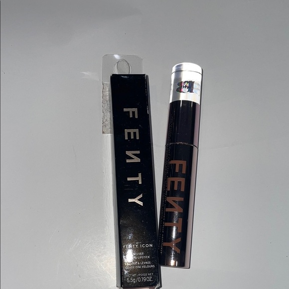Fenty Beauty Black Lipstick Sleek Design - Picture 1 of 3